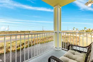 4111 Pointe W Dr, Galveston, TX 77554 - Photo 24
