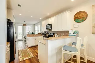 4111 Pointe W Dr, Galveston, TX 77554 - Photo 12