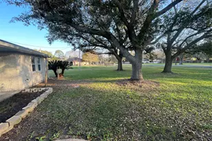 3082 County Rd 536, Alvin, TX 77511 - Photo 14