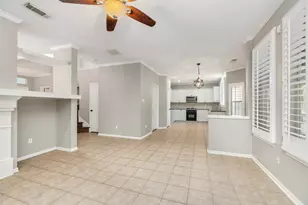 81 N Apple Springs Cir, The Woodlands, TX 77382 - Photo 16