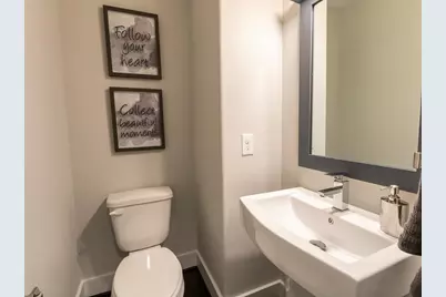 1027 W 24th Street, Houston, TX 77008 - Photo 8