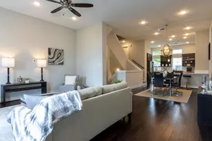 1027 W 24th St, Houston, TX 77008 - Photo 6