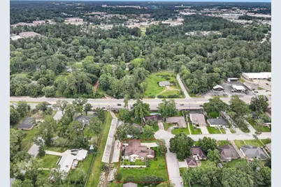 3 Fairway Drive, Conroe, TX 77304 - Photo 50