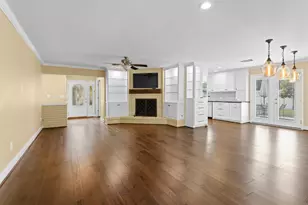 3 Fairway Dr, Conroe, TX 77304 - Photo 10