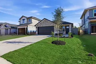 3405 Wild Mustang St, League City, TX 77511 - Photo 2