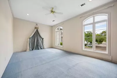 22 Eaton Square, Houston, TX 77027 - Photo 32