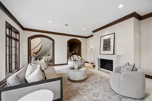 22 Eaton Square, Houston, TX 77027 - Photo 8