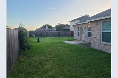 113 Laurel Meadow Court, La Marque, TX 77568 - Photo 6