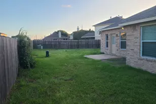 113 Laurel Meadow Ct, La Marque, TX 77568 - Photo 6