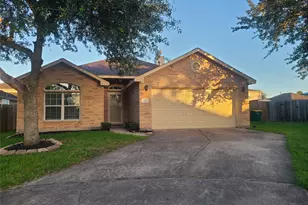 113 Laurel Meadow Ct, La Marque, TX 77568 - Photo 2