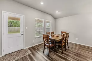 316 Pecos Dr, Huntsville, TX 77340 - Photo 12