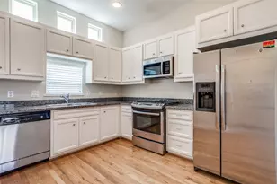 2710 Hullsmith Dr, Houston, TX 77063 - Photo 16