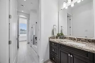 326 W 18th St, Houston, TX 77008 - Photo 32