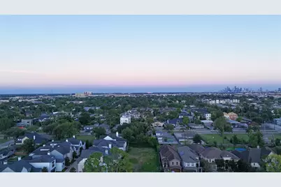 1520 Whispering Pines Dr, Houston, TX 77055 - Photo 4