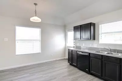 12724 Rio Lindo Street, Rosharon, TX 77583 - Photo 2