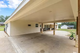 407 N Pecan St, Woodville, TX 75979 - Photo 32
