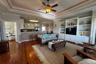 901 Helen Blvd, Crystal Beach, TX 77650 - Photo 4