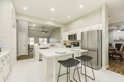 2806 S Peach Hollow Circle, Pearland, TX 77584 - Photo 20