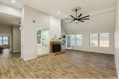 2806 S Peach Hollow Circle, Pearland, TX 77584 - Photo 14