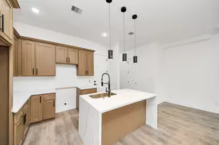 8206 Colonial Ln, Houston, TX 77051 - Photo 8