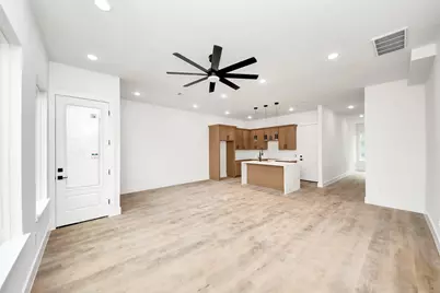8206 Colonial Lane #A, Houston, TX 77051 - Photo 14