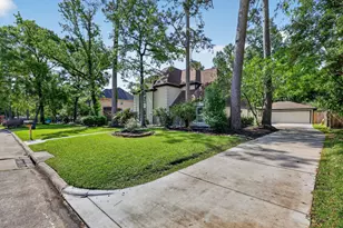 5218 Timber Shade Dr, Houston, TX 77345 - Photo 2