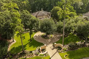 119 S Tranquil Path, The Woodlands, TX 77380 - Photo 4