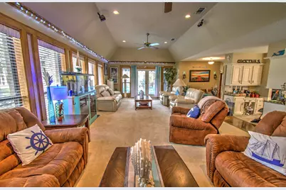 52 Cherry Hill Drive, Conroe, TX 77304 - Photo 10