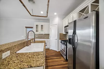 1542 Bevis Street, Houston, TX 77008 - Photo 20