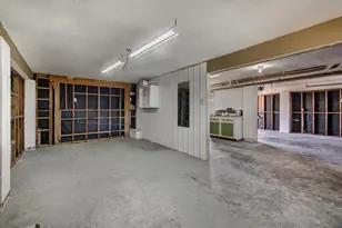 170 Barracuda St, Bayou Vista, TX 77563 - Photo 36