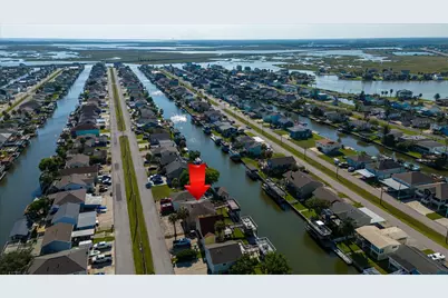 170 Barracuda Street, Bayou Vista, TX 77563 - Photo 2