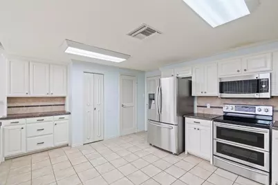 5150 Hidalgo Street #501, Houston, TX 77056 - Photo 18