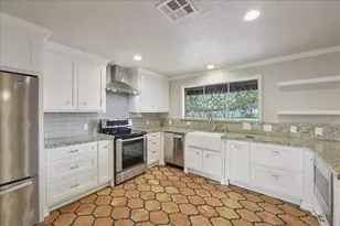 775 Belvedere Dr, Beaumont, TX 77706 - Photo 14