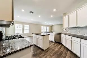 9422 Vicksburg Rd, Baytown, TX 77521 - Photo 10