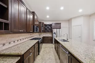 5929 Kansas St, Houston, TX 77007 - Photo 12