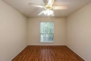 4530 Casey Cir, Sugar Land, TX 77479 - Photo 14