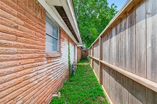 3900 Tuam St, Houston, TX 77004 - Photo 44