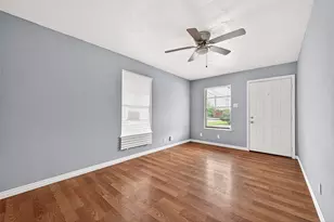 3900 Tuam St, Houston, TX 77004 - Photo 6