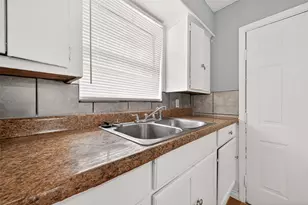 3900 Tuam St, Houston, TX 77004 - Photo 14
