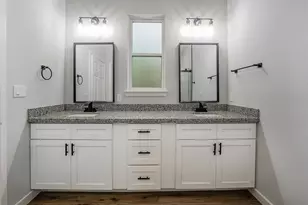 24411 Oakland Hills Dr, Huntsville, TX 77320 - Photo 30