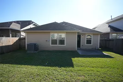 1710 Thornhampton Ct, Houston, TX 77014 - Photo 10