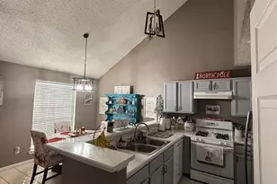 9810 Brookside Dr, La Porte, TX 77571 - Photo 4