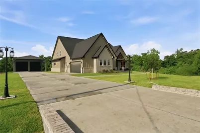 5024 Texana Dr, Baytown, TX 77523 - Photo 2