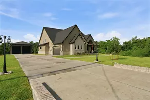 5024 Texana Dr, Baytown, TX 77523 - Photo 2