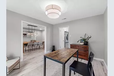 10627 Burgoyne Road, Houston, TX 77042 - Photo 28