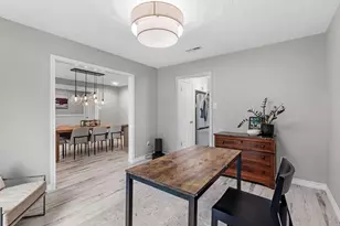 10627 Burgoyne Rd, Houston, TX 77042 - Photo 28