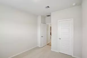 18411 Lndg Mdws Ln, New Caney, TX 77357 - Photo 4