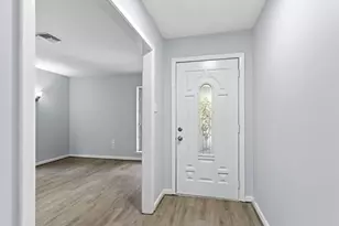 18202 Blanchmont Ln, Houston, TX 77058 - Photo 2