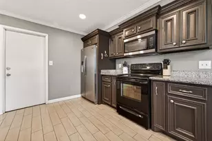 13719 Bonaventure Dr, Houston, TX 77065 - Photo 16