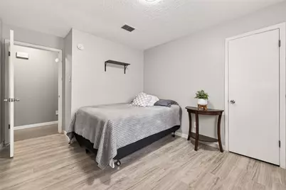 13719 Bonaventure Drive, Houston, TX 77065 - Photo 20